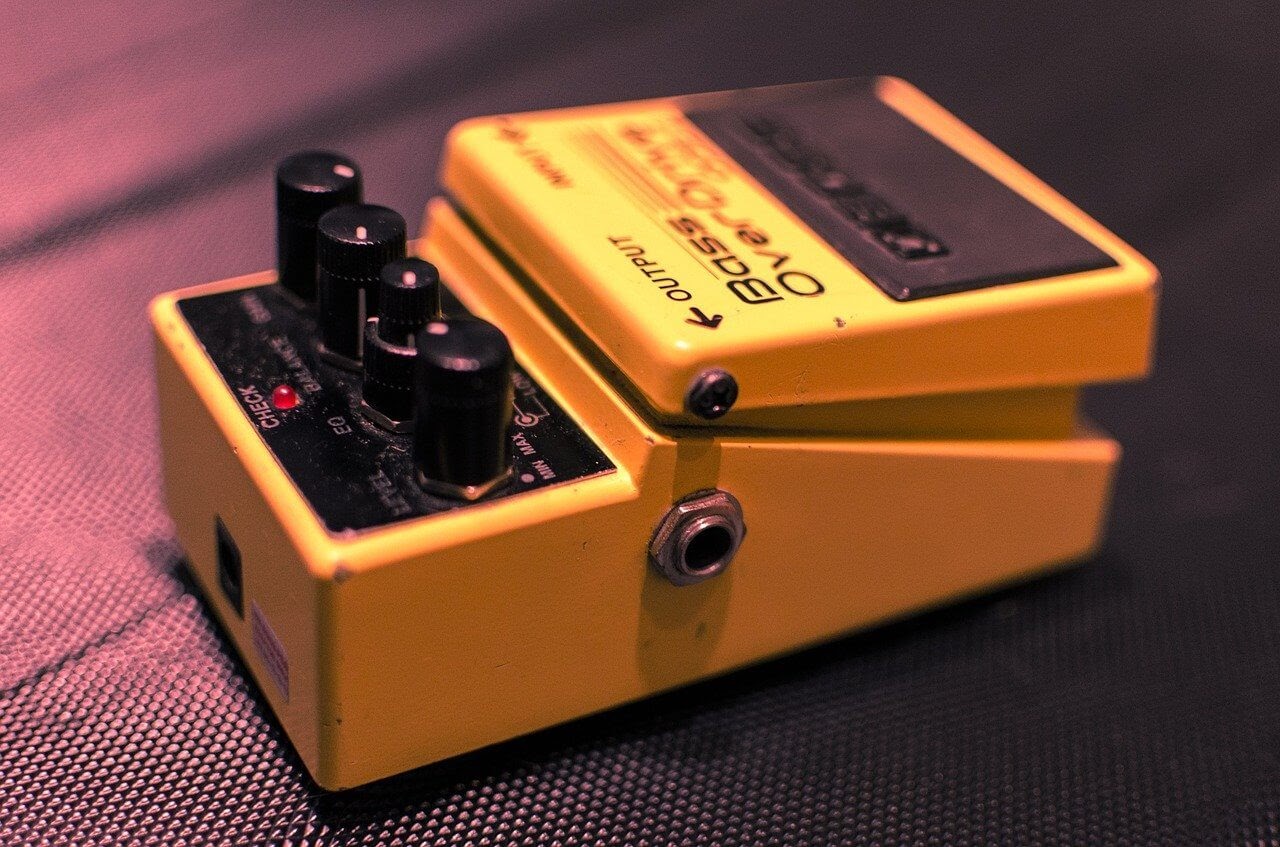 7 Best Distortion Pedals for Bass in 2022 Sound Halo